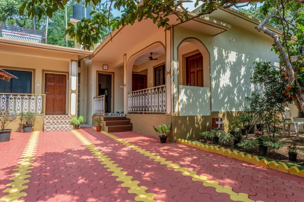 Martinet Vagator Guest House Exterior photo