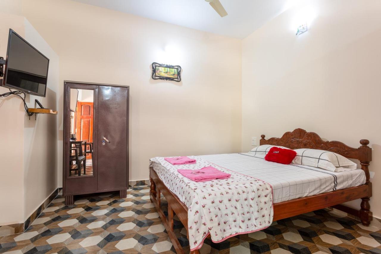 Martinet Vagator Guest House Exterior photo